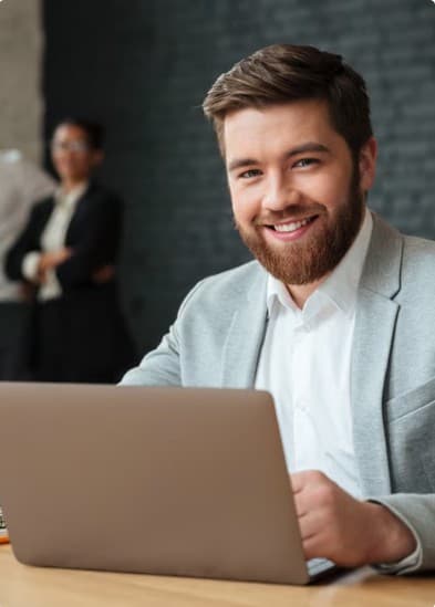 Hanux course mentor and career advisor